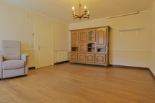 Maison de village en pierres à rénover – 2 chambres + dépendances – Jouhe (proche Dole)