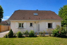 Maison familiale de 128 m² – 4 chambres, double garage, proche de Tavaux