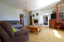 Ferme rénovée à vendre 5 pièces LA CHAPELLE SAINT SAUVEUR (71)