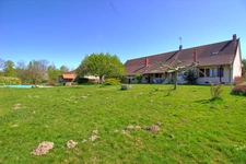 Ferme rénovée à vendre 5 pièces LA CHAPELLE SAINT SAUVEUR (71)