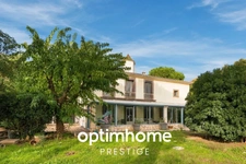 Maison de 14 pièces de 400 m² à Agde