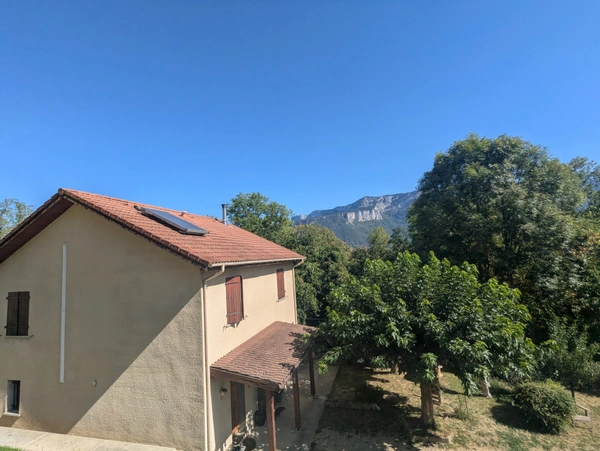 Maison à vendre 6 pièces POLIENAS (38)- Maison 5 chambres sur 1459 m² de terrain -  Proche Tullins - DPE en C