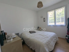 Maison à vendre  6 pièces  (38) Tullins - Maison de plain-pied de 153 m², 4 chambres, piscine, sur 2200 m² de terrain plat, superbe vue degagée