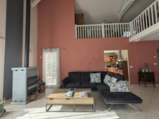 Maison individuelle à vendre - CRAS -  Proche Tullins. 3 chambres + bureau + local indépendant sur 1400 m² de terrain 