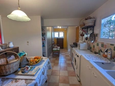 Maison individuelle à vendre - CRAS -  Proche Tullins. 3 chambres + bureau + local indépendant sur 1400 m² de terrain 
