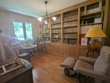 Maison individuelle à vendre - CRAS -  Proche Tullins. 3 chambres + bureau + local indépendant sur 1400 m² de terrain 