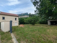 Maison familiale à vendre 5 pièces VOREPPE (38) - 4 chambres - sur 1082 m² de terrain arboré avec dépendance et accès rapide à Grenoble