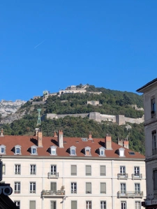 Local commercial de 40 m² à vendre GRENOBLE (38) - Secteur Place de Metz -LESGIGUERES -avec cave