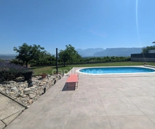 Maison à vendre  6 pièces  (38) Tullins - Maison de plain-pied de 153 m², 4 chambres, piscine, sur 2200 m² de terrain plat, superbe vue degagée