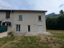 Maison familiale à vendre 5 pièces VOREPPE (38) - 4 chambres - sur 1082 m² de terrain arboré avec dépendance et accès rapide à Grenoble