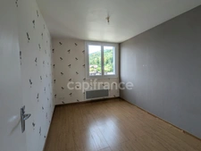 Appartement à vendre 4 pièces TULLINS (38) -  62.79 m² - Dernier étage - 2 chambres- 2 caves et stationnement au bas de l'immeuble