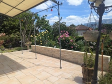 Maison individuelle à vendre - CRAS -  Proche Tullins. 3 chambres + bureau + local indépendant sur 1400 m² de terrain 