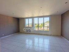 Appartement à vendre 4 pièces TULLINS (38) -  62.79 m² - Dernier étage - 2 chambres- 2 caves et stationnement au bas de l'immeuble