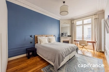 PARIS XVII – PEREIRE – LUXURY 3-BEDROOM APARTMENT – OLD-WORLD CHARM – ARCHITECT-DESIGNED RENOVATION