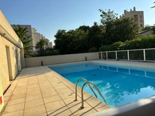 Marseille 13ᵉ – T2 lumineux 42 m² + terrasse 17 m² | Piscine & Parking privatif | Métro St-Just à pied (DPE A/A)