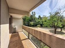 T2 lumineux avec deux balcons, vue dégagée sur jardin – Marseille 12e La Fourragère
