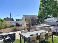 Maison de ville avec terrasse plein Sud, garage et très belles prestations – Marseille 12e / Montolivet