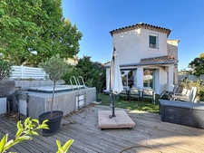 13012 Marseille à Montolivet – Maison surélevée sur garage, avec 3 chambres, terrasse plein Sud et DPE B