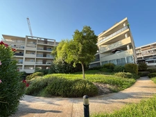 Marseille 13e (Chutes-Lavie) – T2 42 m² récent avec terrasse 17 m², parking & piscine (DPE A/A)