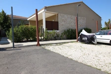 ROBION (84440) – Rare à la vente : Maison de plain-pied avec jardin, terrasse et 2 parkings au cœur du Luberon - 235.000 €