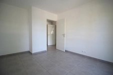 ROBION (84440) – Rare à la vente : Maison de plain-pied avec jardin, terrasse et 2 parkings au cœur du Luberon - 235.000 €
