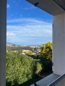 EXCLUSIVITÉ : Villa avec Vue Imprenable sur la Mer et l’Étang