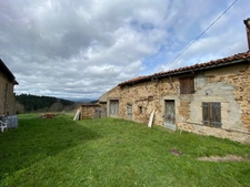 Petit corps de ferme à rénover !