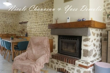 Maison en pierres à vendre au Vernet-Chaméane – charme, espace et authenticité proche d’Issoire