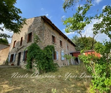Ensemble immobilier de caractère à rénover, avec grange, au cœur de la nature – Le Vernet-la-Varenne