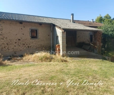 Ensemble immobilier de caractère à rénover, avec grange, au cœur de la nature – Le Vernet-la-Varenne