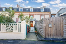 Honfleur centre ville - Appartement de type T3 en duplex - 77.20 m2 au sol, 56.60 m2 carrez - 2 chambres 