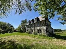A mi chemin entre Blangy le Chateau et Lisieux - Propriété Equestre - 14 ha d'herbages - 15 boxes - Hangar - Maison de MAitre de plus de 200 m2 - Maison de gardien de 59 m2