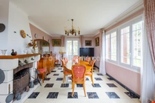 Proximité de Honfleur - Maison familiale avec vue mer – 143 m² – 4 chambres dont une en RDC - Garage 80 m² – Terrain 1 234 m² –