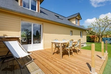 Proximité immédiate de Honfleur et du Pont de Normandie - Maison de plain pied - 138 m2 -3 chambres dont 1 RDC - Terrain 876 m2 - Parkings
