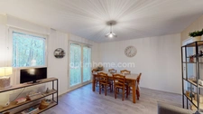 Proximité de Honfleur - Maison de 59 m2 en coropriété  - 2 chambres - Carport / Terrasse - Jardinet - Parking - Piscine et aires de jeux