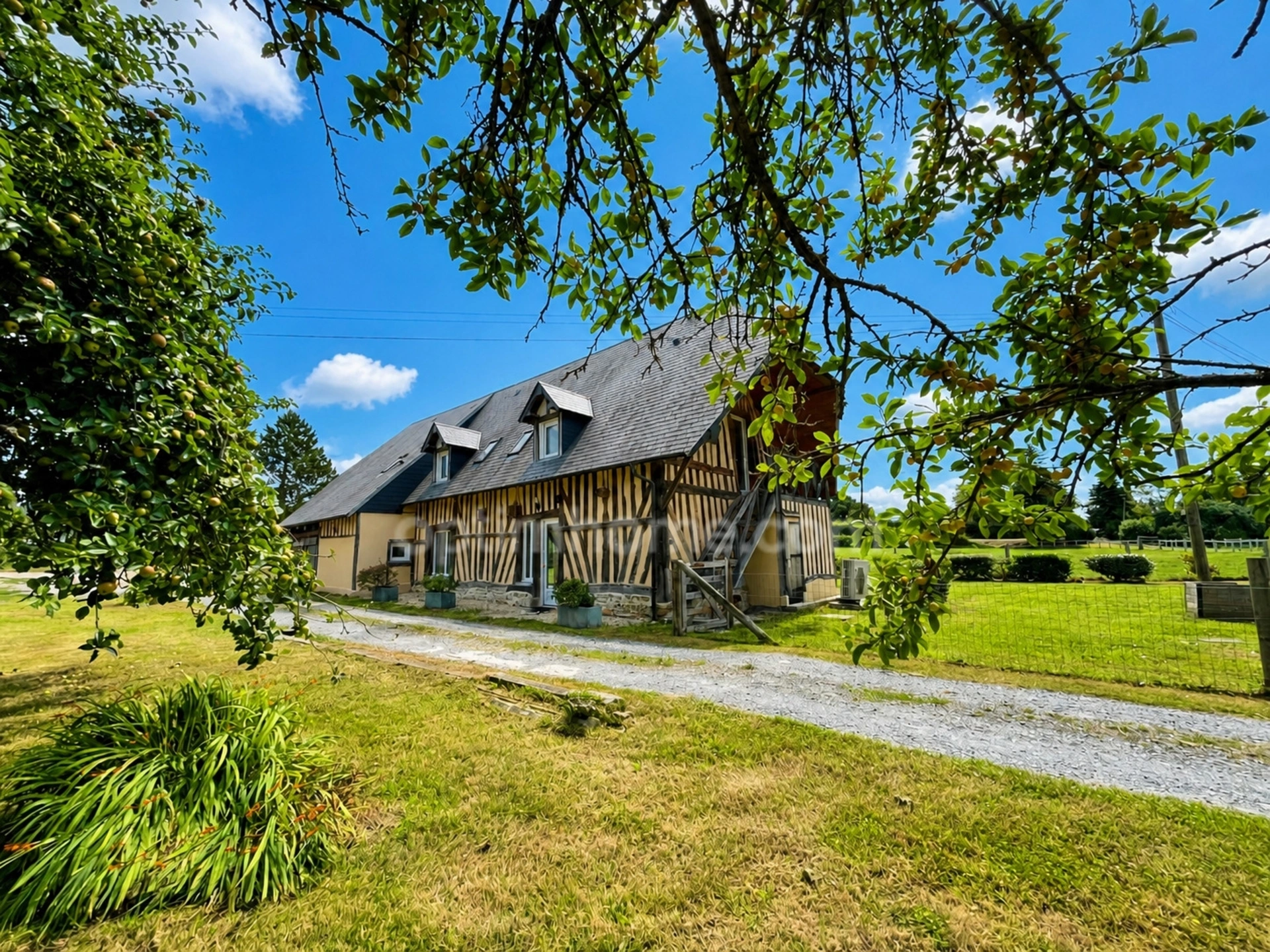 Maison 4 pièces 145 m² · à Dozule · 145 m² · 380 000 €