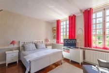 Proche de BOURG ACHARD - Propriété de charme - 211 m2 - 5 chambres - Terrain 8200 m2 - 2 Dépendances - Parking - Garage