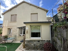 Honfleur hyper centre - Maison de ville - 92 m2 - 2 chambres - 3 Terrasses - Jardin - Atelier/Cave en sous sol de 39 m2