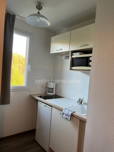 Périphérie de Honfleur - Appartement T1 bis- 21.60 m2 - Terrasse - Parking - Résidence avec piscine