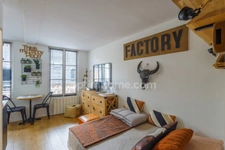 Studio de charme au cœur de Honfleur – Place Sainte-Catherine - 16 M2- 2EME ETAGE SANS ASCENSEUR