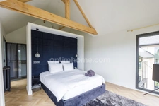 Pennedepie - Maison contemporaine d'architecte  - 217 m2 - 2 suites dont 1 en rdc - 2 chambres - Terrasse carrelée - Jacuzzi - Dépendance 80 m2 env - Terrain 1024 m2 - Parkings
