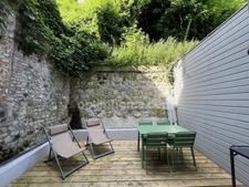 HONFLEUR – CHARMANT APPARTEMENT 2 PIÈCES DE 32 m2 - PLAIN PIED - COUR PRIVATIVE ET VUE SUR LE BASSIN