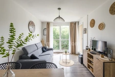 Proximité immédiate de Honfleur - Appartement T2 - 31.50 m2 - 1 chambre - Terrasse - 1er et dernier étage sans ascenseur - Parking - Piscine