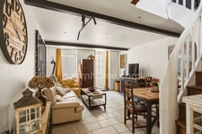 TOUQUES CENTRE – MAISON DE CHARME EN PIERRE – 65 m² – 2 CHAMBRES – TERRASSE INTIME DE 12 m²