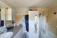 HONFLEUR CENTRE - SECTEUR PRISE - Maison normande - 118 m2 - 2/3 chambres - Terrain 742 m2 - Dépendance de 34 m2 - Parkings 3 voitures