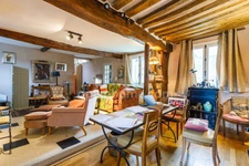 Honfleur hyper centre - Maison de ville - 92 m2 - 2 chambres - 3 Terrasses - Jardin - Atelier/Cave en sous sol de 39 m2