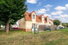 MEZIDON CANON - Maison en duplex mitoyenne d'un côté - 52.40 m2 - 1 chambre - Terrasse - Jardinet - 2 places de parking