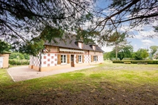 Dozulé - Maison de caractère - 189 m2 habitables - 4/5 chambres - Dépendances - Garages - Terrain 1 ha environ