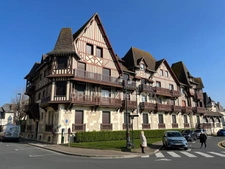 CABOURG PLAGE - Appartement de type T3 - 57 m2 - 2 chambres - 1er étage sans ascenseur