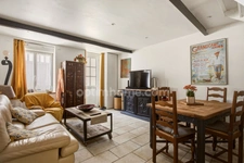TOUQUES CENTRE – MAISON DE CHARME EN PIERRE – 65 m² – 2 CHAMBRES – TERRASSE INTIME DE 12 m²
